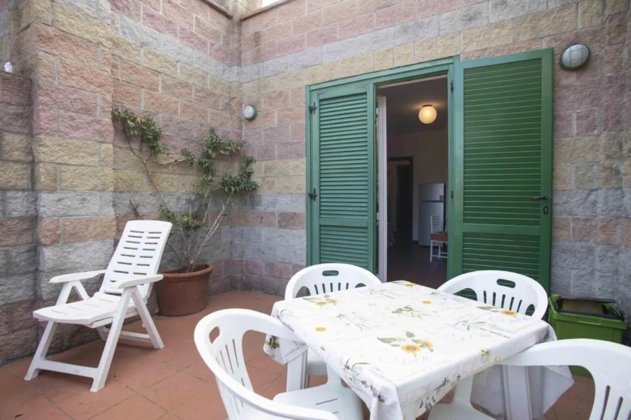 Appartamento Sant'Anna Vicolo dei Narcisi e degli Aranci Portoferraio 0*,  Italia